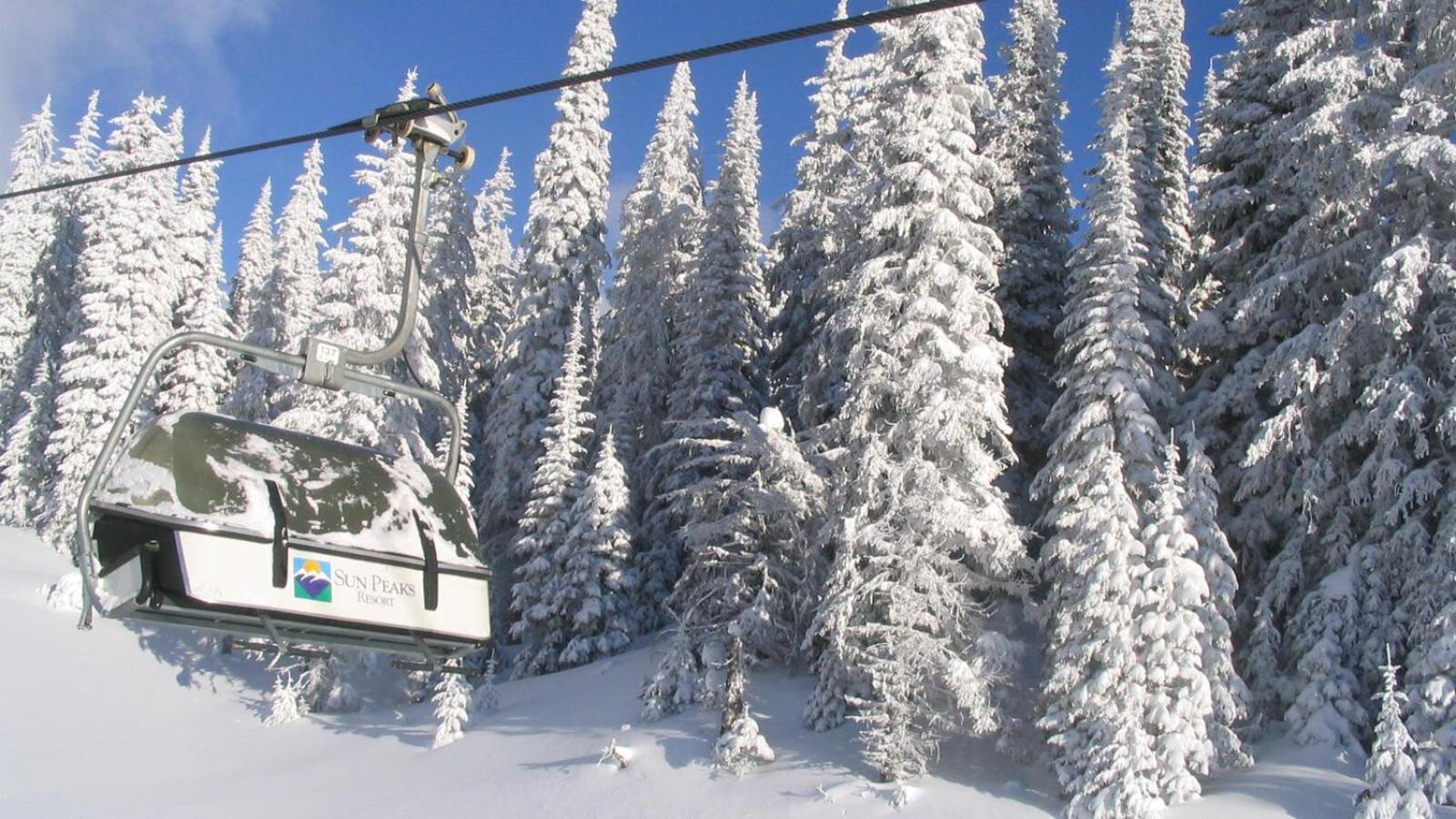 Soleil Chalet By Bear Country Sun Peaks Room photo